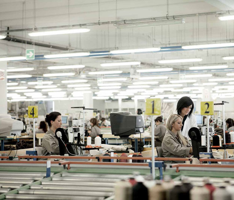 Natuzzi mută producția din Italia în România, oficial