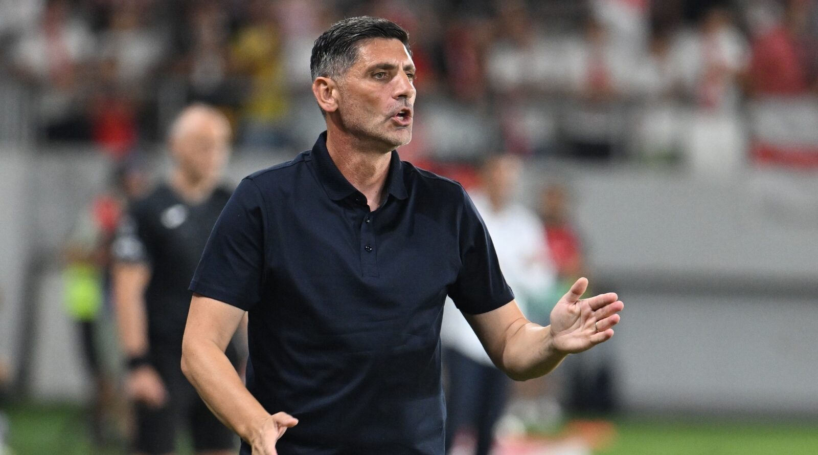 Pârvu dă vina pe arbitraj: „Până la VAR am stat bine”