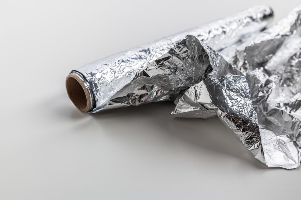 Folia de aluminiu: Unde o ții să nu se strice. Greșeala ta