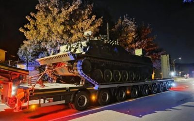 Evacuare masivă în Germania: Tancuri Bundeswehr și cavaleri luptă cu focul