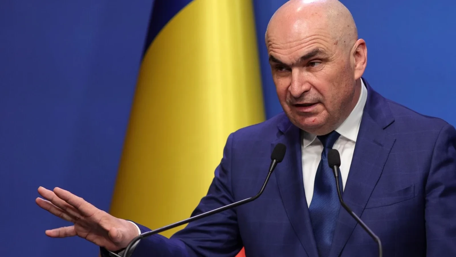 Bolojan îl acuză pe PSD pentru Legea salarizării neadoptată