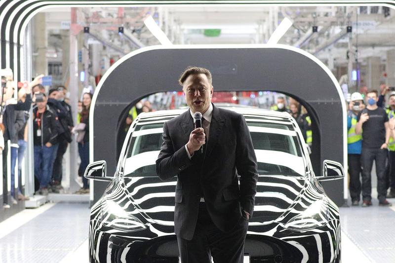 Musk vrea altceva la Tesla: Presiune uriașă pe gigantul auto