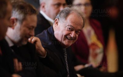 Blaga, surprins la ședința online în pielea goală. Moment jenant în Senat