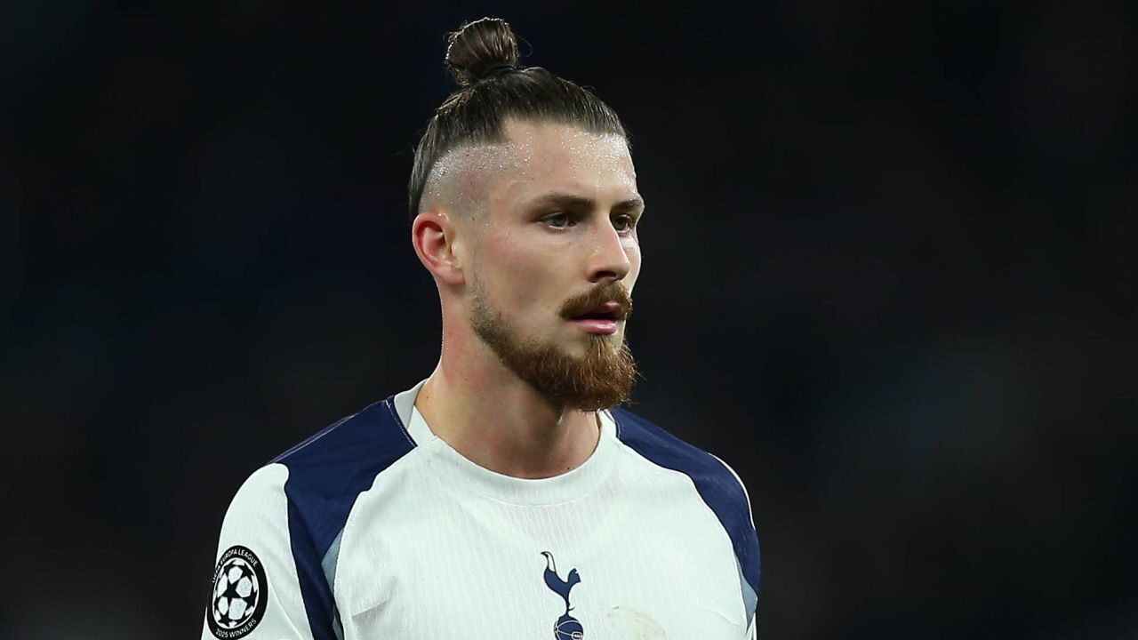 Drăgușin pierde un rival la Tottenham: Atletico Madrid ia fundașul pentru 40 mil. Euro