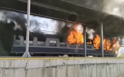 Incendiu la ultimul vagon al trenului în gara Ilteu, Arad | VIDEO