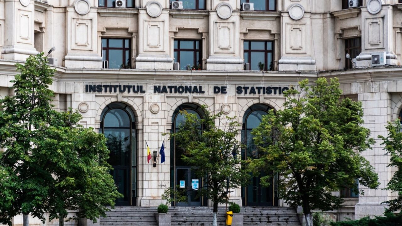 Economia pe loc: PIB stabil, dar scădere anuală