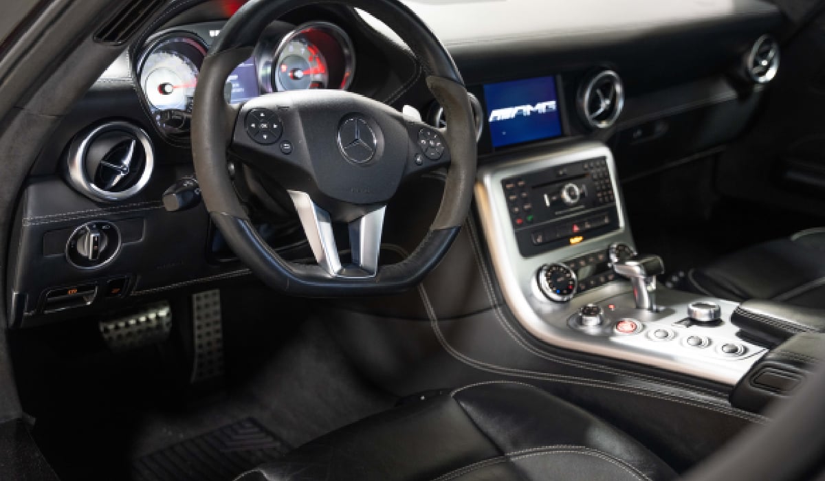 Mercedes-AMG, dat în judecată pentru scaune defecte