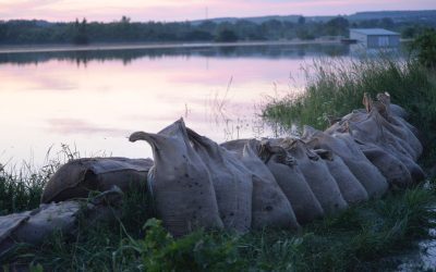 Viituri în mai multe județe. INHGA, cod galben de inundații