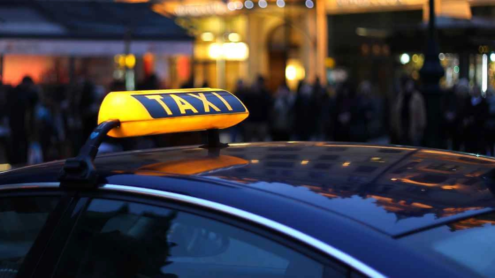Taximetriștii escroci te lasă fără bani în 10 minute