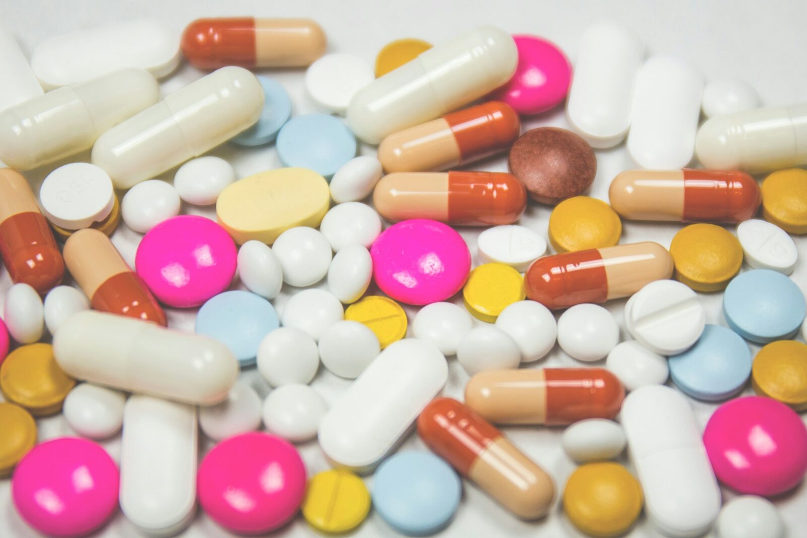Medicament dispărut din farmacii: Producătorul dă explicații românilor