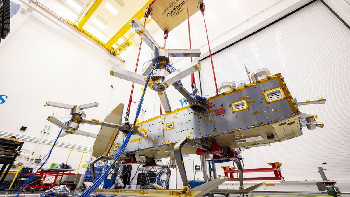 NASA construiește dronă nucleară pe Titan, luna lui Saturn