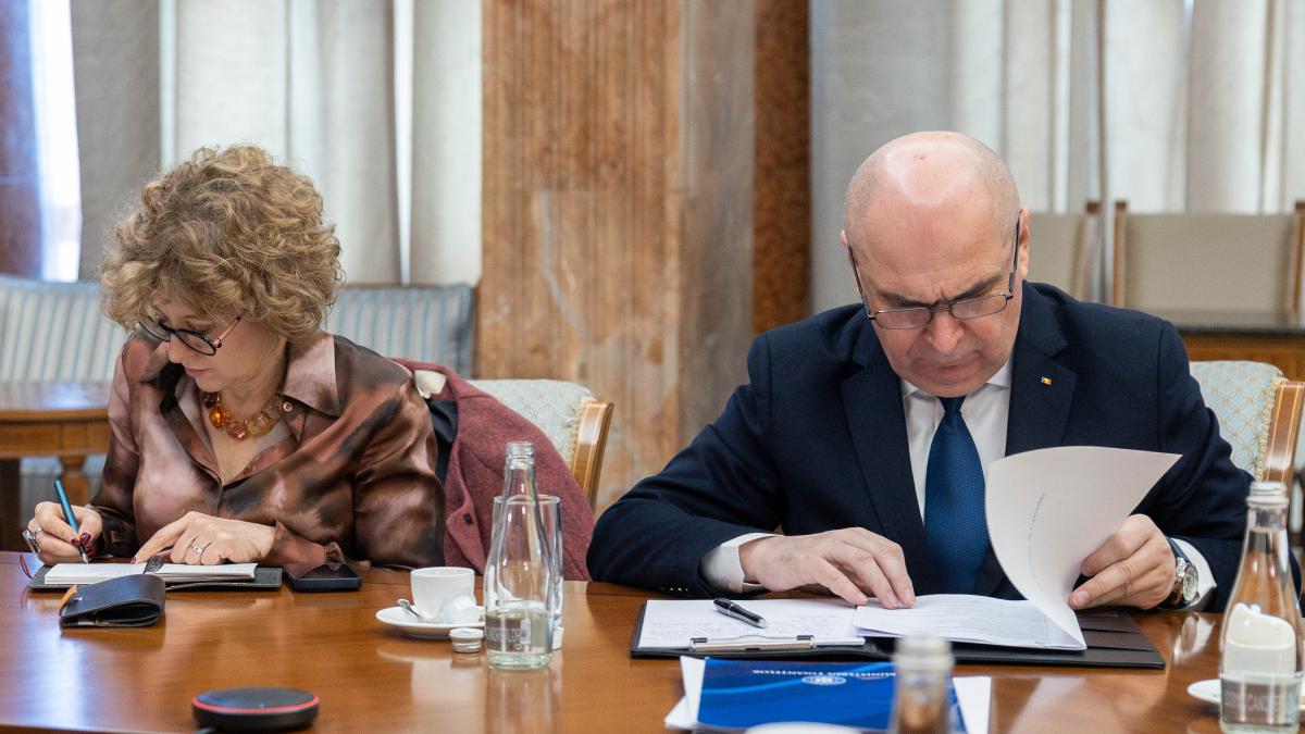 Oana Gheorghiu: Sindicatele protestează pentru salarii mai mari, unică în istorie