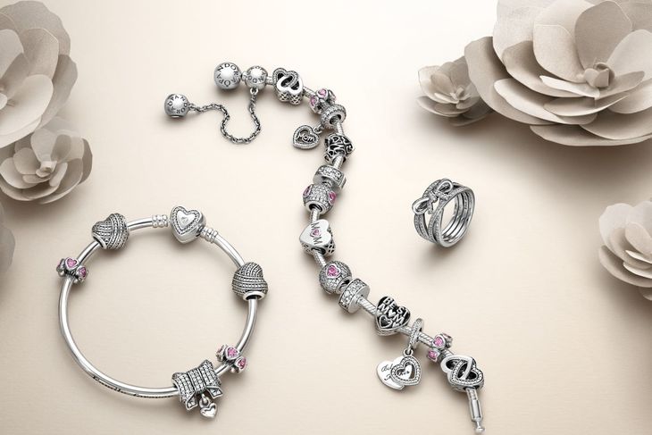 Pandora abandonează argintul: Mizează pe platină, schimbare bombă în afaceri