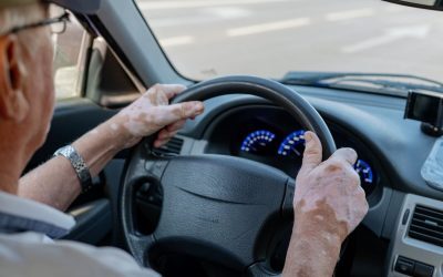 Pensionar italian a intrat cu mașina în bicicliști după ce s-a certat