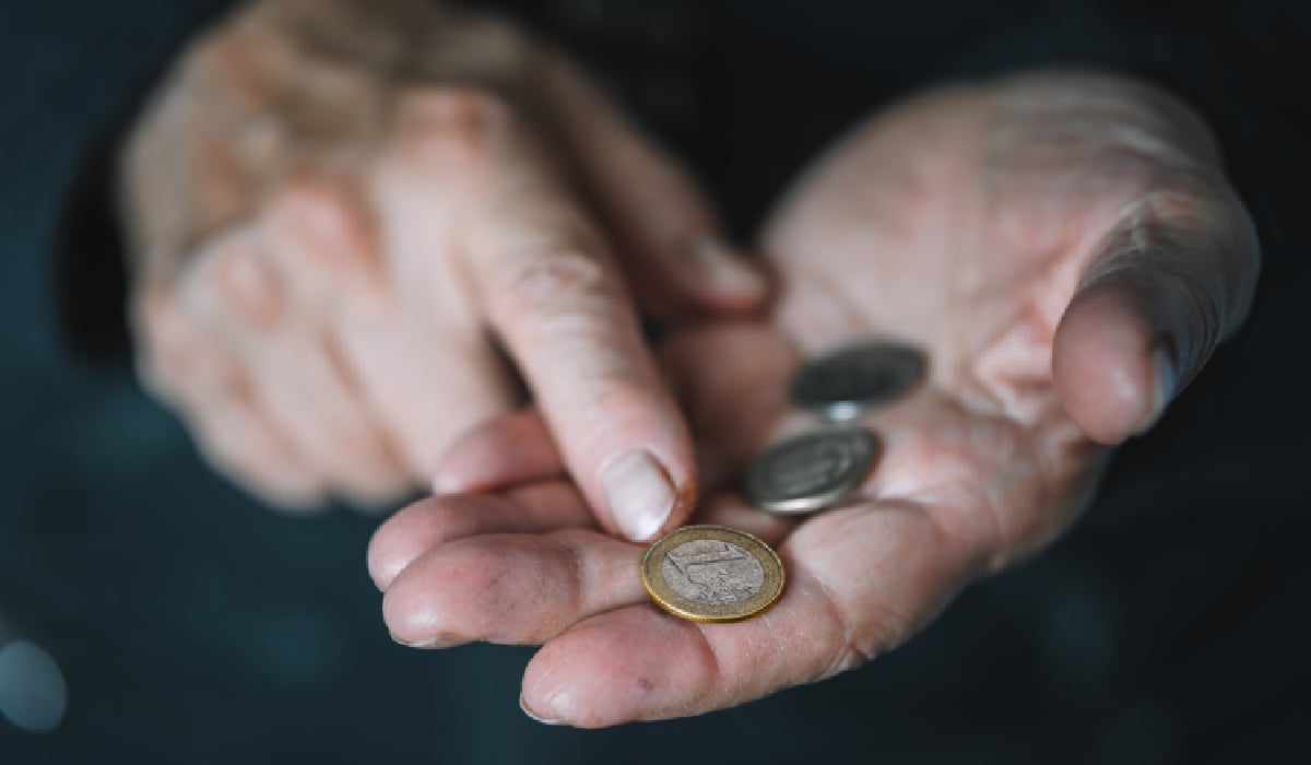 Pensionar, amendat pentru 3,91 euro: Sentință incredibilă