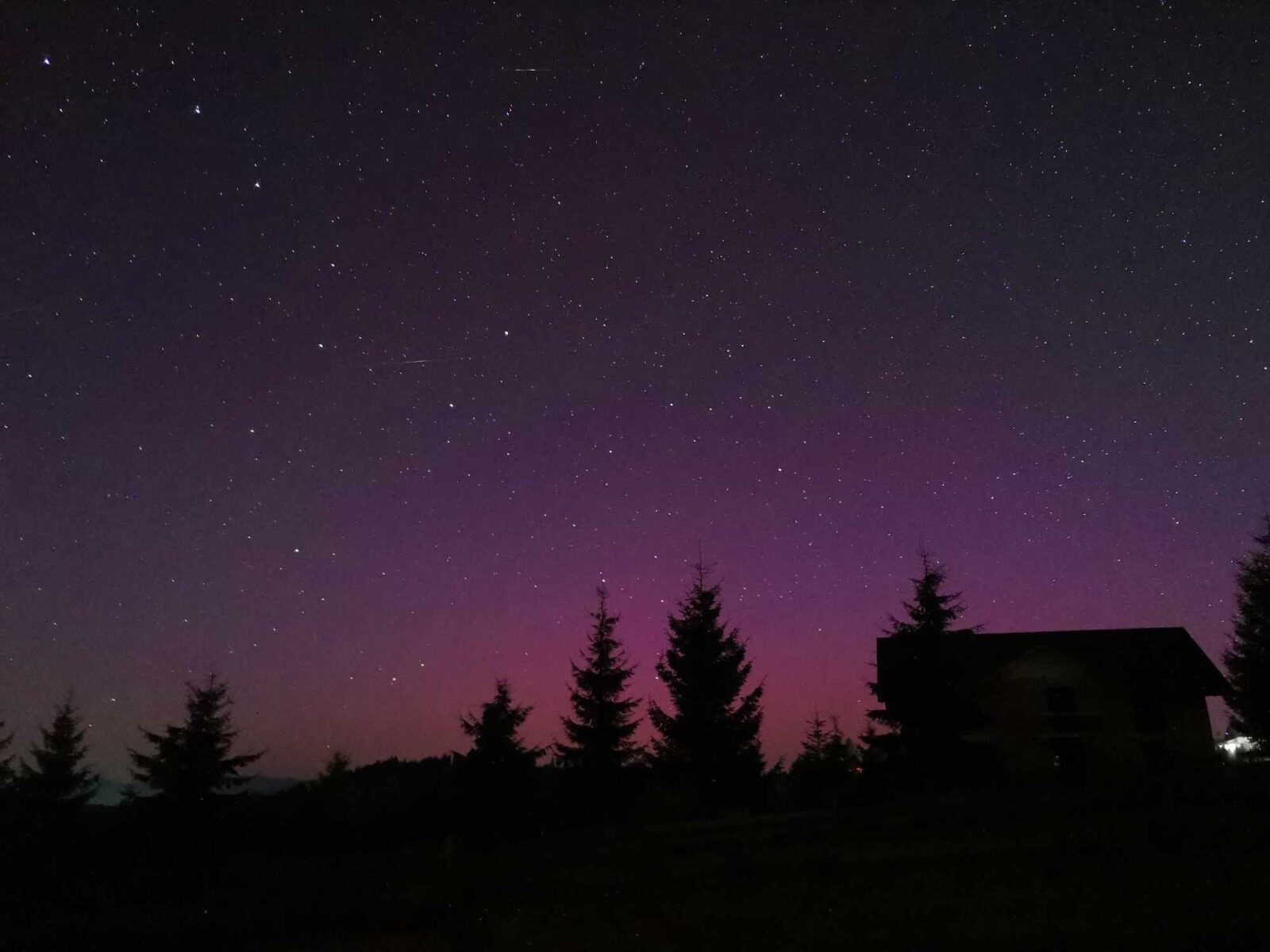 Perseidele 2026: 100 meteori/oră, apogeu joi dimineața