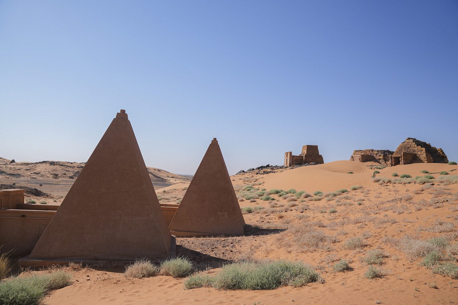 Meroe, piramidele-simbol, amenințate de războiul din Sudan