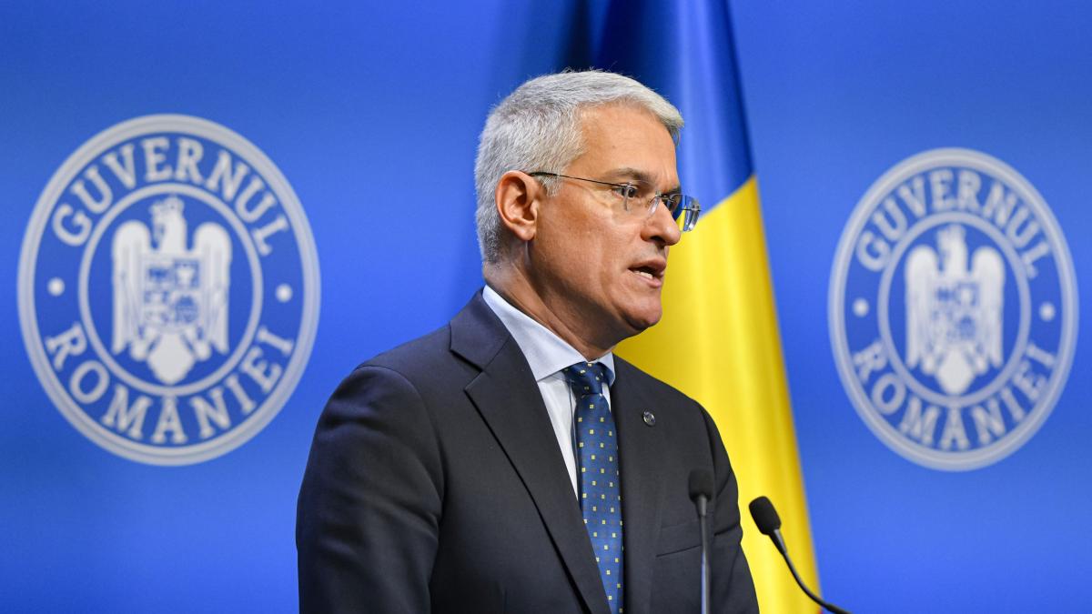 Pîslaru: Grila salarială a demnitarilor a venit „în plic” de la partide