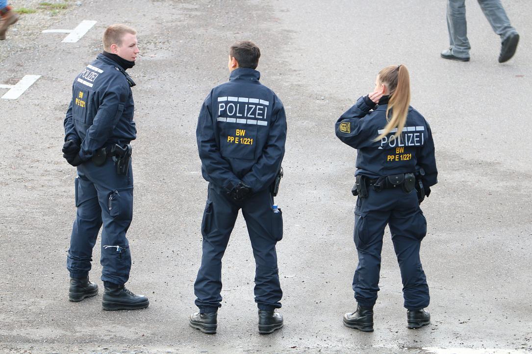Român, prins spionând în Germania