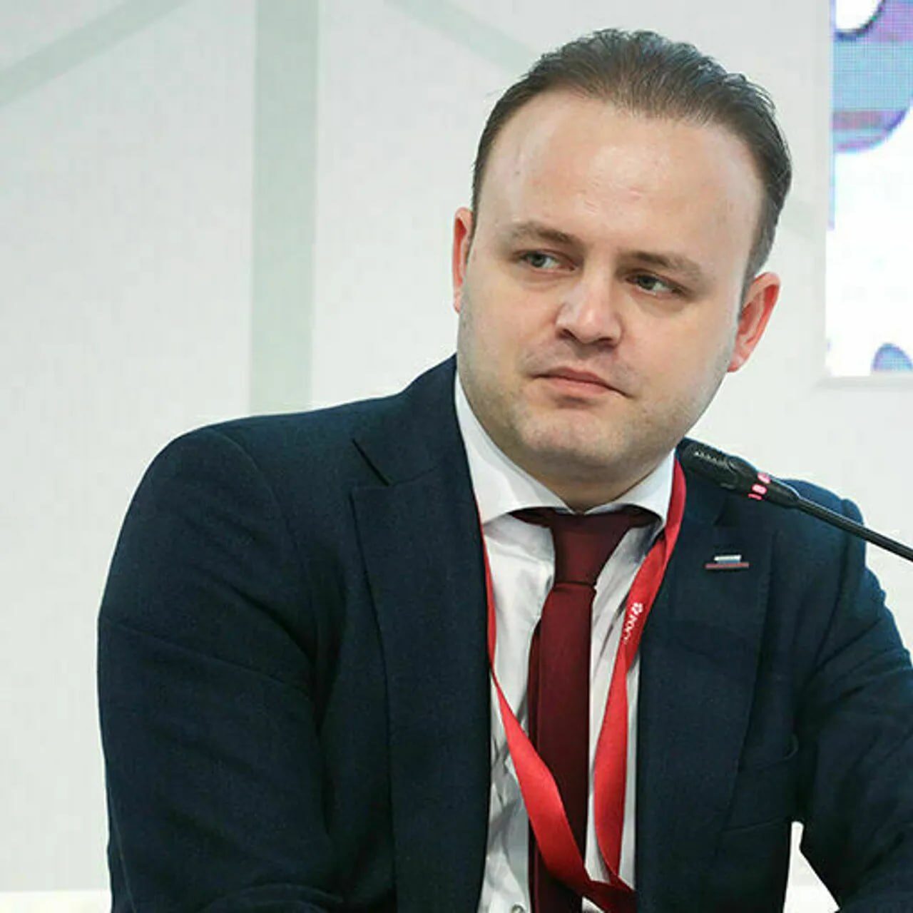 Deputat, râs nebun la întrebarea despre credite ipotecare