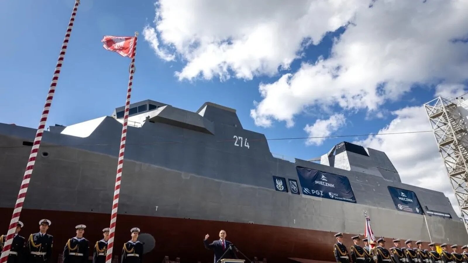 Polonia, navă de război nouă: ORP Wicher, un proiect britanic