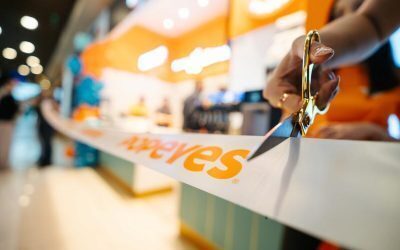 Popeyes ajunge în Timișoara. Gigantul american, acum în România