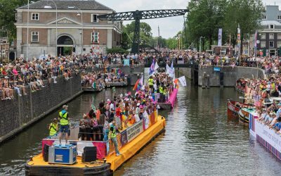 Amsterdam: 25 de ani de la primele căsătorii gay, zeci de „da”-uri la Pride