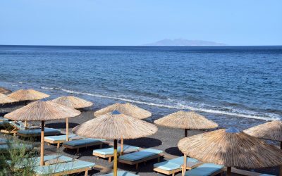 Grecia: Plaja costă cât cazarea. Top stațiuni scumpe pentru români