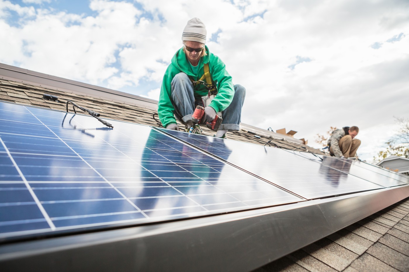 Prosumator: Surplusul tău de energie, stocare sau rețea?