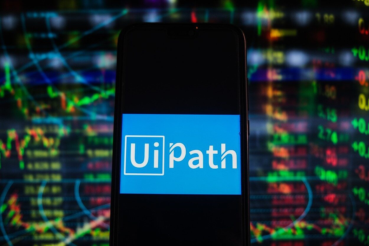 Google: Pachetul de 7 mil. Acțiuni la UiPath, păstrat deși valoarea a scăzut la 76 mil. $