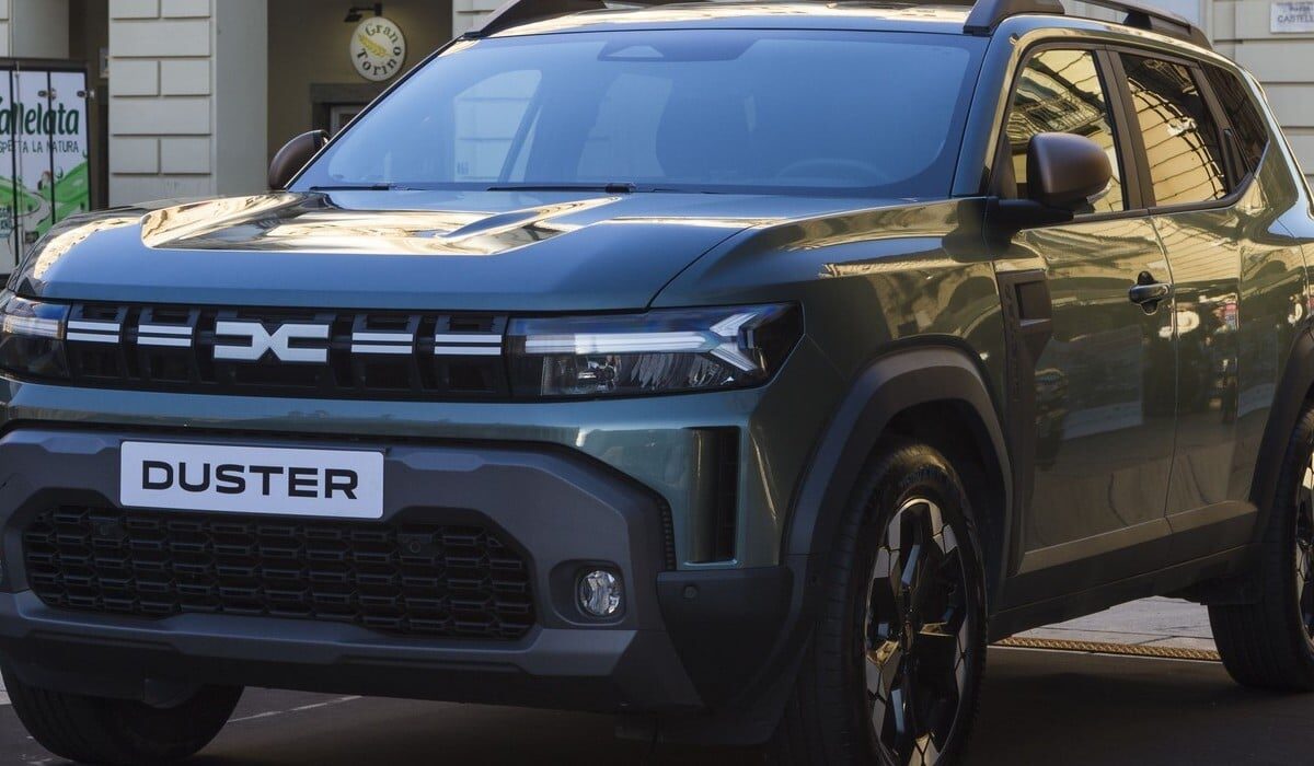 Dacia, lovită dur de SUV-ul chinezesc: 326 CP la preț șocant