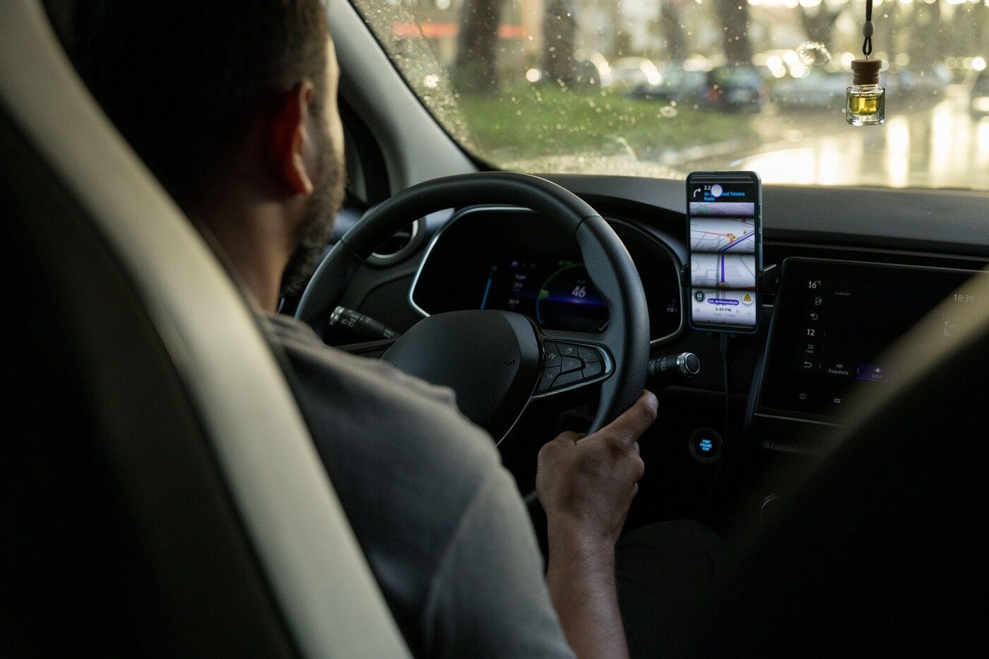 Permis de conducere de la 17 ani, valabil în Europa