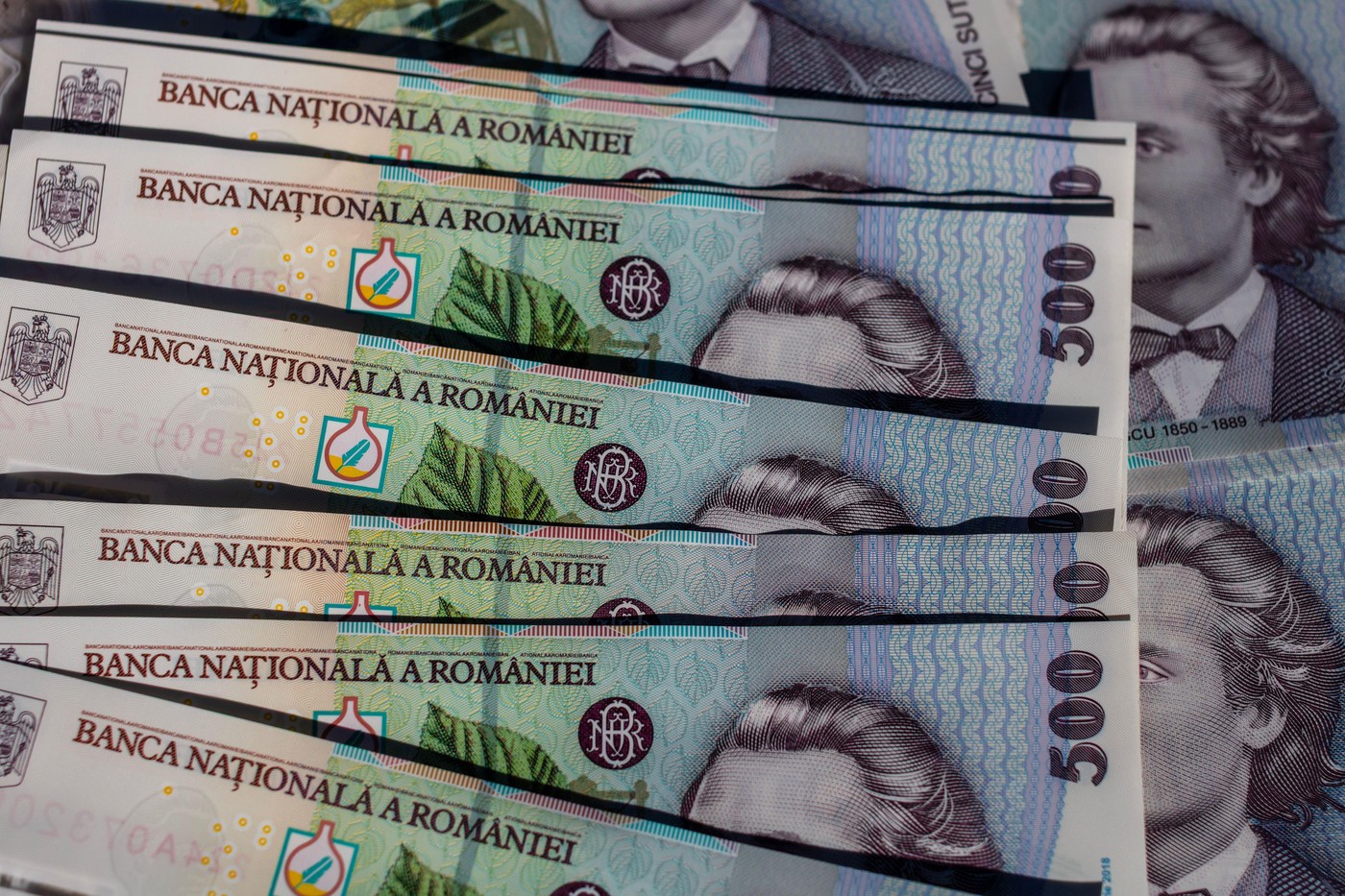 Salarii TOP: Unde lucrează românii cu peste 20.000 lei