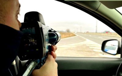 Radar: 172 km/h pe E85. Șofer în grabă la spital după mușcătura unui câine