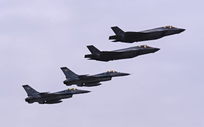 Țintă aeriană la Șerpi: F-18 și Ro-Alert, alertă de grad zero