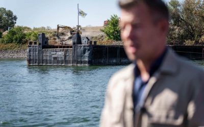 Magyar: România închisă, Ungaria barje-dig pe Dunăre