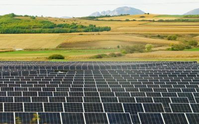 EBRD: 120 mil. € pentru o mare fermă solară și baterii lângă Brașov