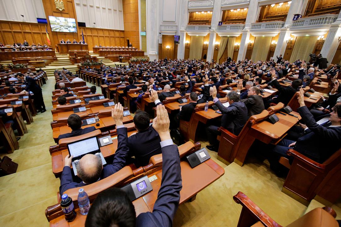 România, risc fonduri UE: Închiderea centralelor pe cărbune blocată