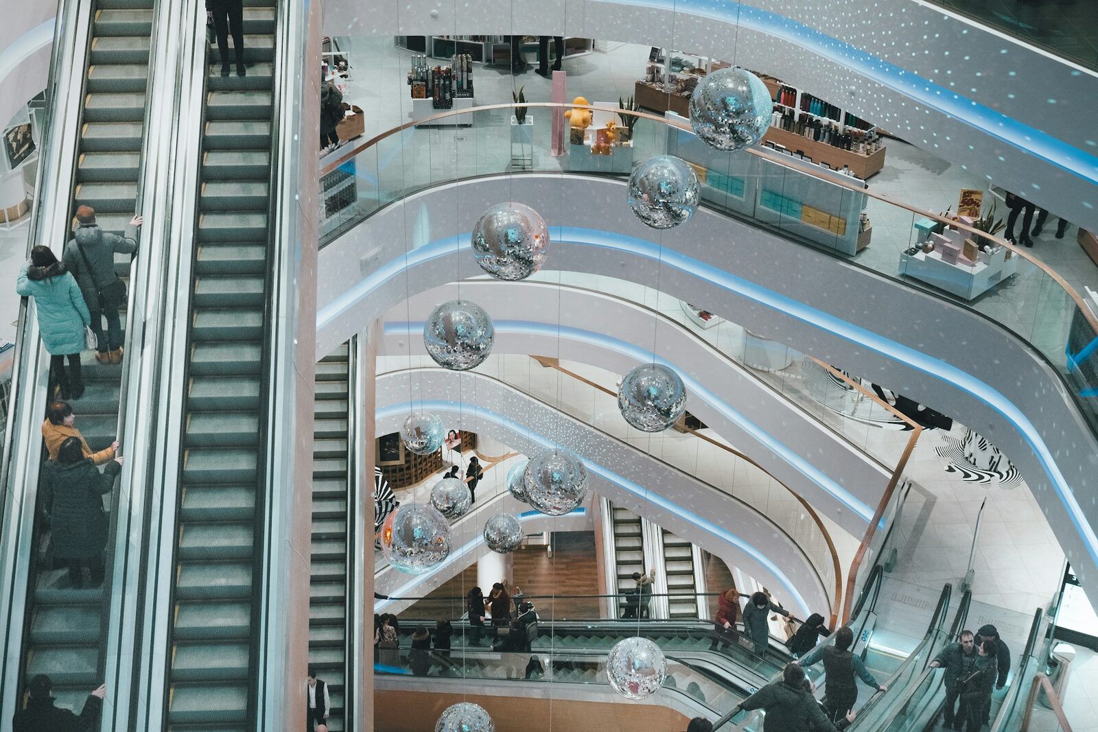 Colliers: Retailul încetinește în 2026, dar 2027 promite noi proiecte