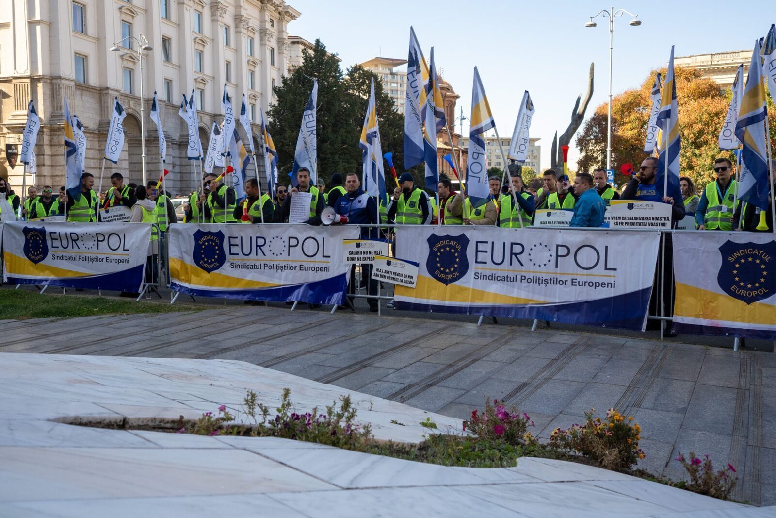 Europol, ironie la adresa Poliției Capitalei: Succes digital sau birocrație digitală