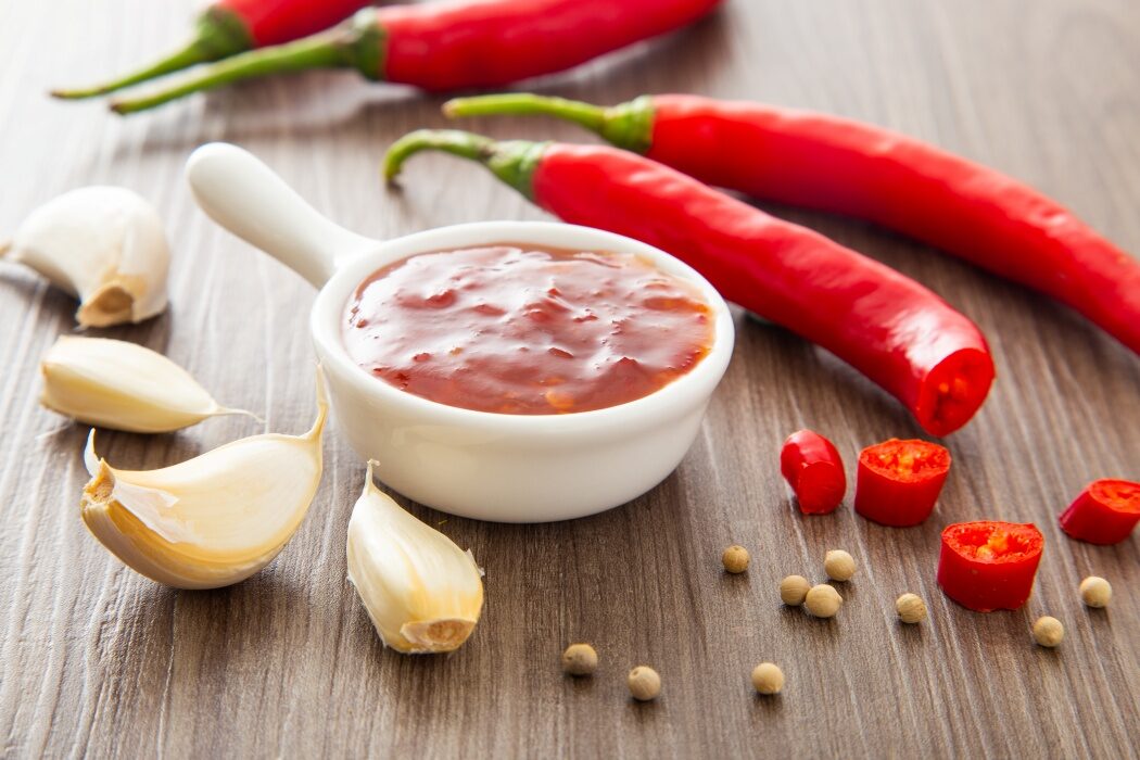 Sosul secret al nutriționiștilor: Picant, slab caloric, dar cu un risc