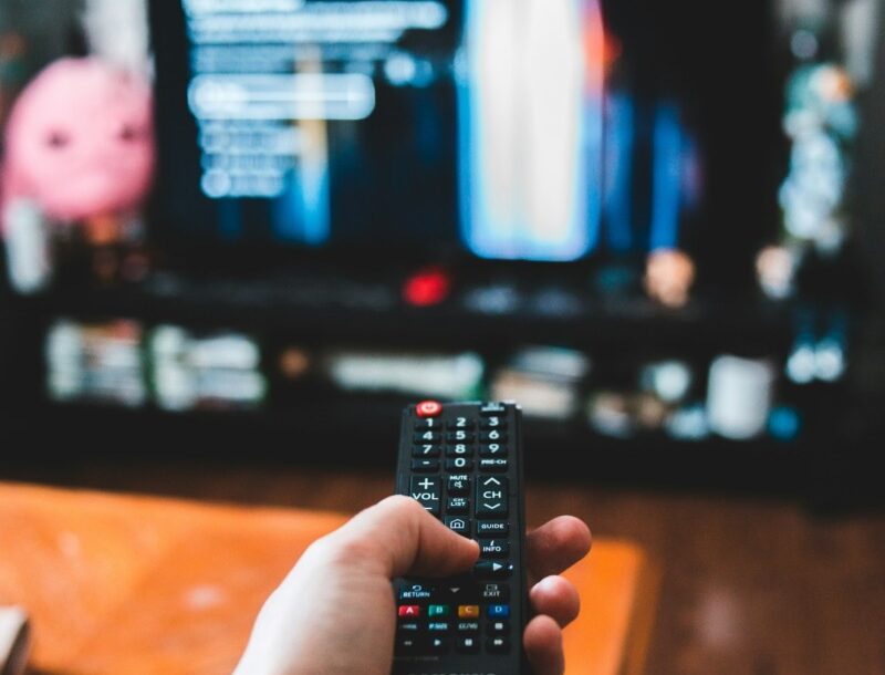 TV-ul îți afectează creierul. Redu ecranul!