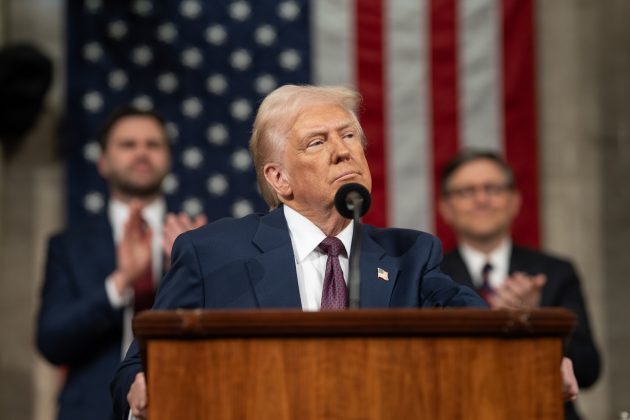 Trump, control total pe Strâmtoarea Ormuz