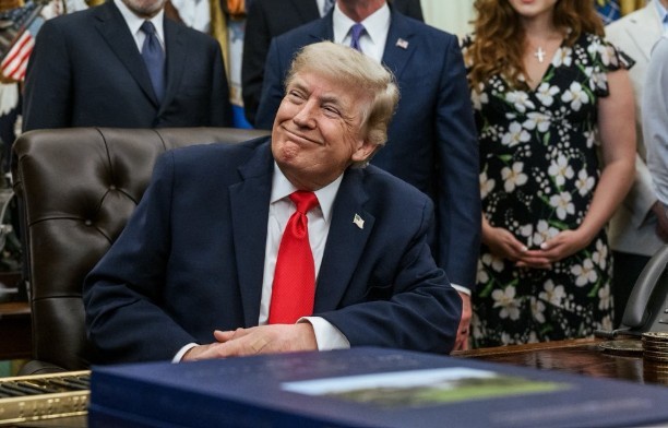 Trump schimbă tactica: SUA așteaptă, mizează pe presiune economică Iran