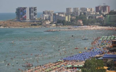 Bărbat mort pe plaja din Mamaia după infarct în apă