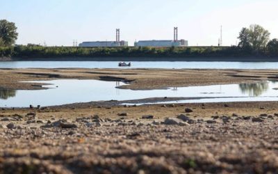 Ungaria construiește un baraj pe Dunăre pentru Paks. 100 de soldați mobilizați