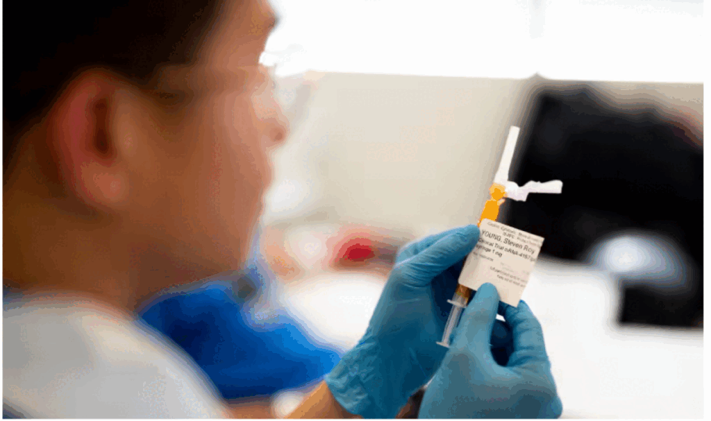 Primul vaccin anti-cancer de colon, testat pe oameni