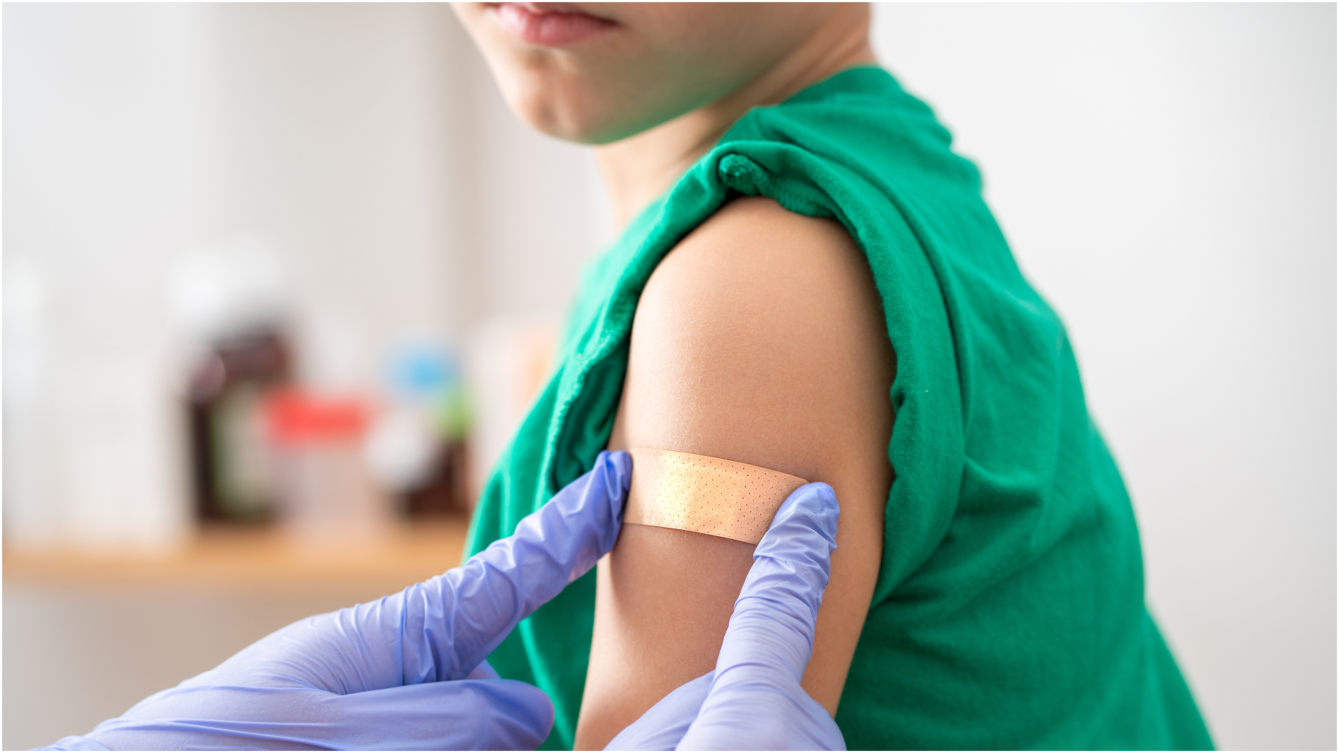 OMS, FOIETON cu Trump despre vaccinuri copii