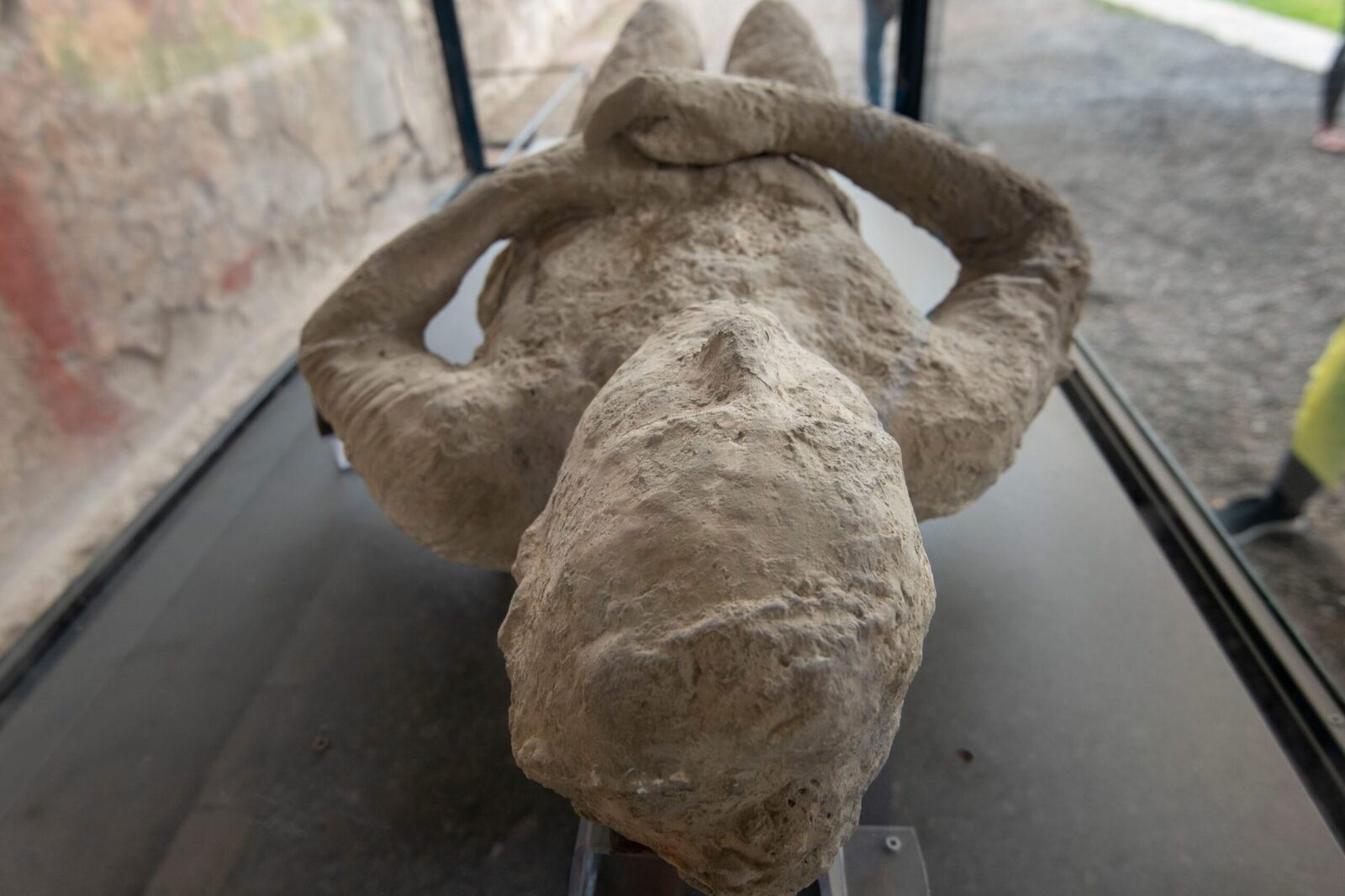 Pompeii: De ce purtau lână în plin august?