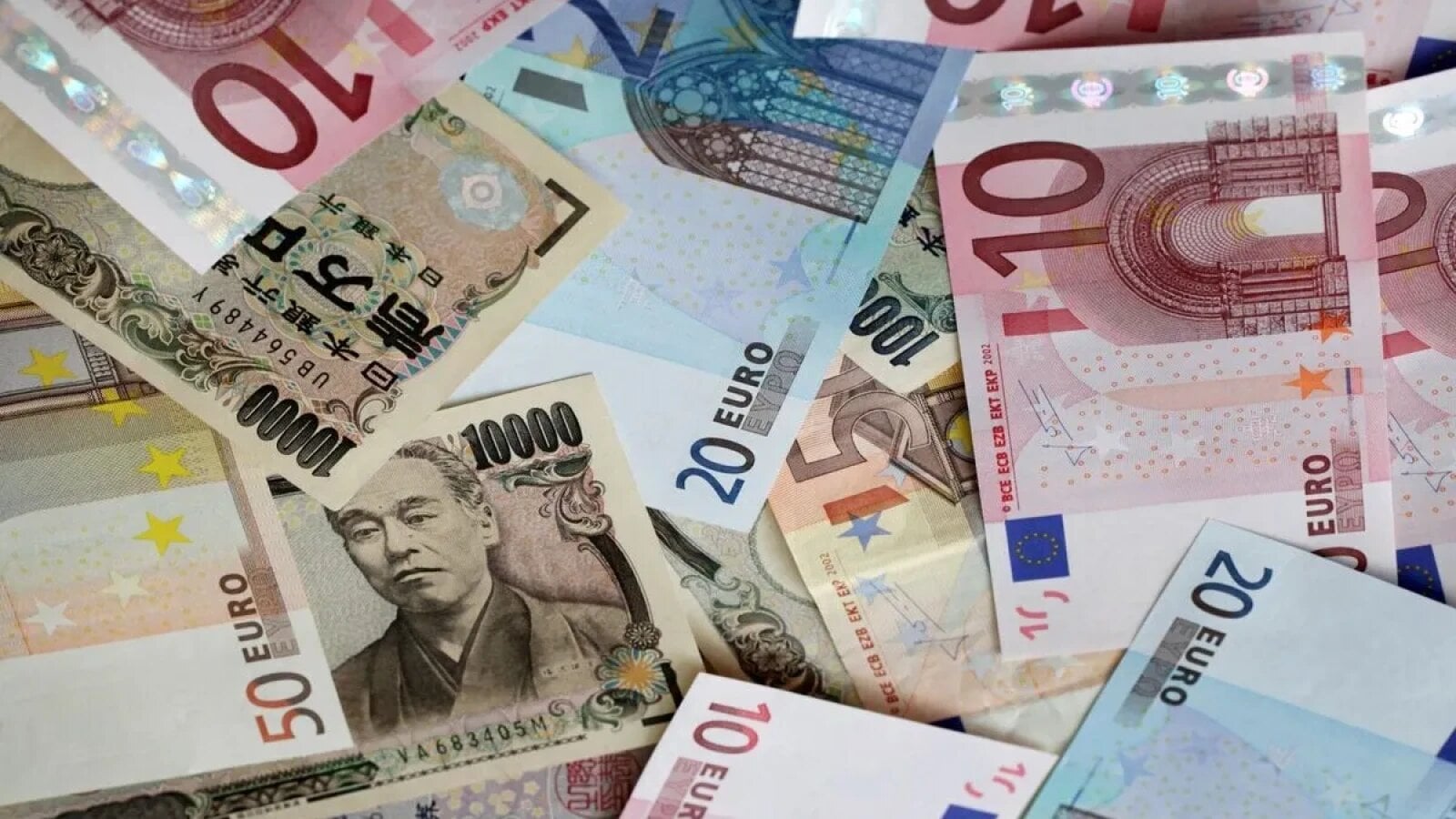 BCE șocată: SUA intervine pe piața valutară, Europa-n surprindere